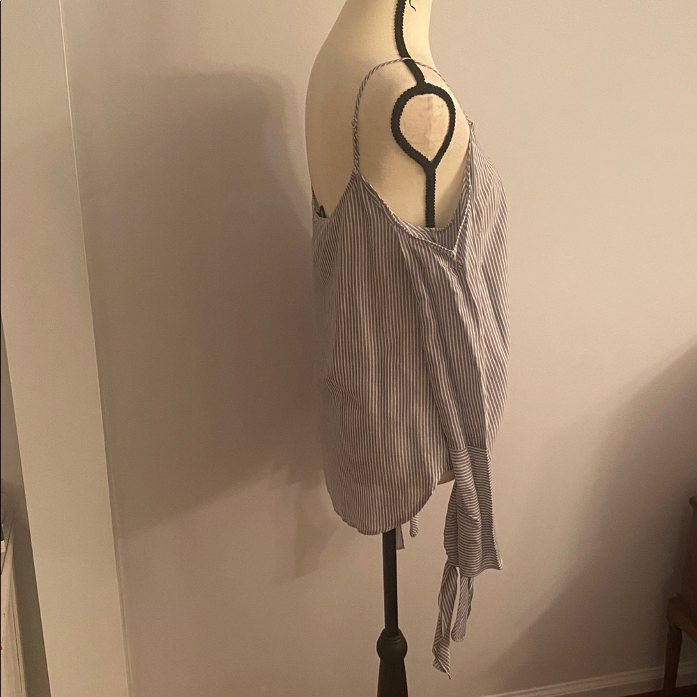 NWT BCBGMAXAZRIA XS Sudbee  off shoulder top - Picture 5 of 9